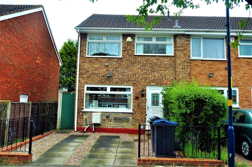 Clent View Road, Birmingham 3 bed end of terrace house £147,500