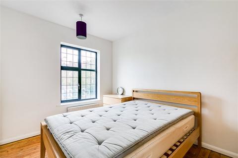 2 bedroom flat to rent, Upper Richmond Road West, East Sheen, London