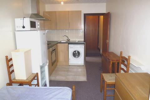 Studio to rent - Middleborough Road, Coundon, Coventry, West Midlands, CV1