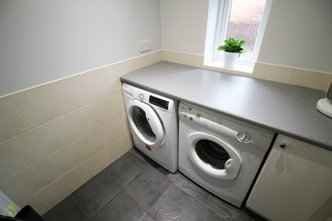 28 Collins Lane, Westhoughton, Bolton, BL5 2HB