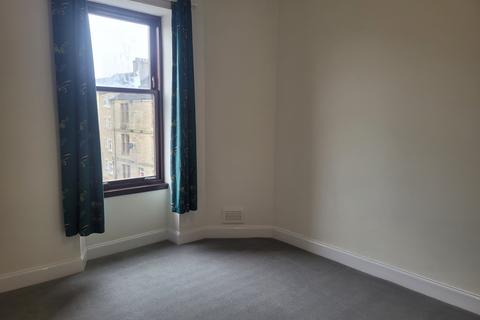 2 bedroom flat to rent, Firs Street, Falkirk, FK2