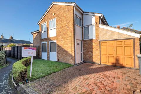 3 bedroom detached house to rent, Linton Close, Newmarket