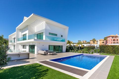 4 bedroom villa, Vilamoura,  Algarve