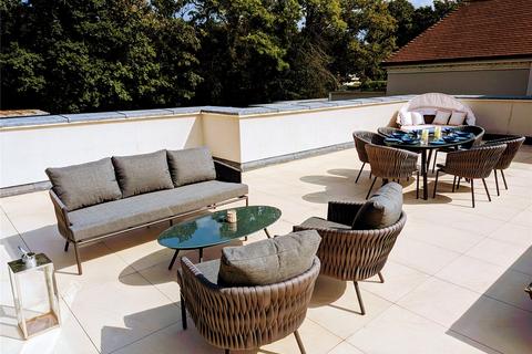 2 bedroom penthouse for sale - Sunningdale Villas, London Road, Sunningdale, Berkshire, SL5