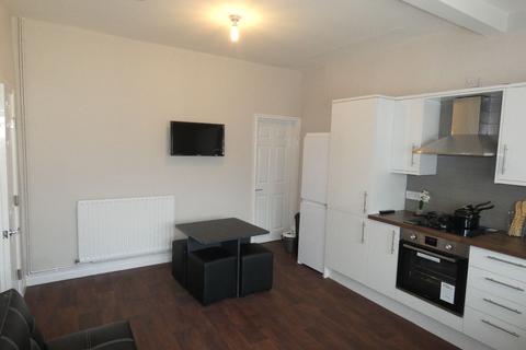 5 bedroom house share to rent - St John Street, Hanley,Stoke on Trent, Staffordshire,ST1 2HR