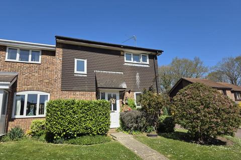 3 bedroom semi-detached house to rent, Tamar Way,  Wokingham,  RG41
