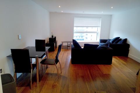 2 bedroom flat to rent, DUCKMAN TOWER, LINCOLN PLAZA, LONDON E14