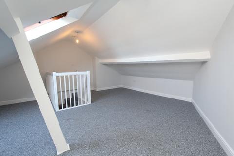 4 bedroom semi-detached house to rent, Ecclesall Road, Sheffield