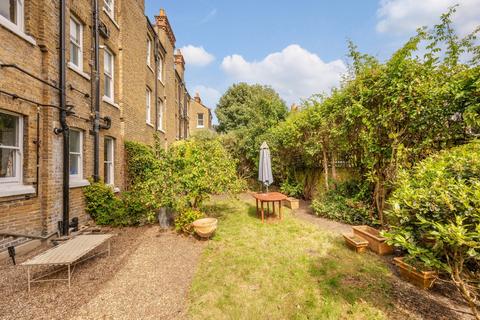 3 bedroom flat for sale, Cowley Mansions, Mortlake High Street, London