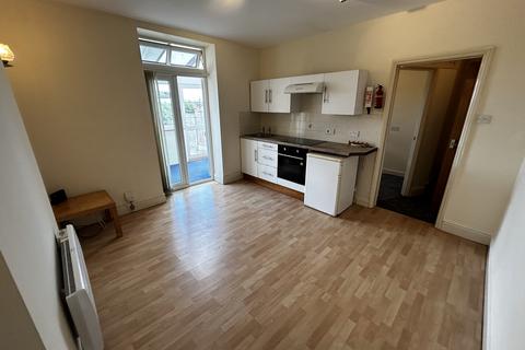 1 bedroom flat to rent, Lullington Road, Upper Knowle, Bristol BS4