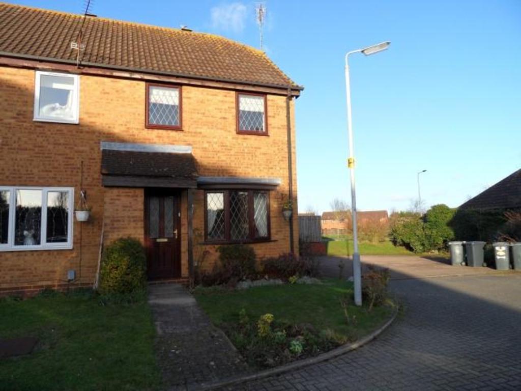 The Dell, Wigmore, Luton, Beds, LU2 8SX 3 bed end of terrace house £