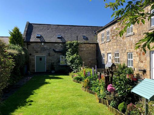 Bank House Farm Acklington Morpeth Northumberland Ne65 3 Bed