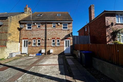 3 bedroom semi-detached house to rent, St. Peters Footpath, Margate