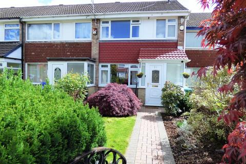 3 bedroom mews to rent, Virginia Close, Manchester