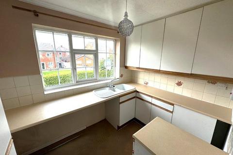 2 bedroom maisonette to rent, Larkspur Avenue, Redhill, Nottingham, NG5 8JU