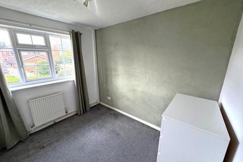 2 bedroom maisonette to rent, Larkspur Avenue, Redhill, Nottingham, NG5 8JU