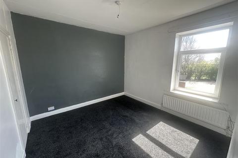 2 bedroom terraced house to rent, High Street, Barnsley