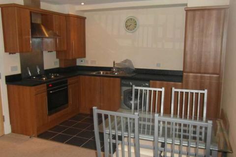 2 bedroom apartment to rent, Wellington Road, Manchester M30