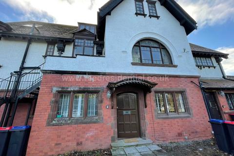 3 bedroom apartment to rent, Gosforth Road