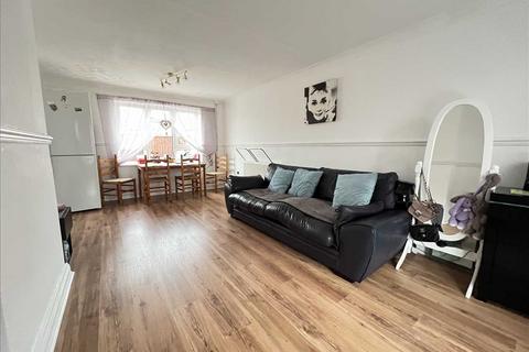 8 Chesil Walk, Corby, NN18 0DL
