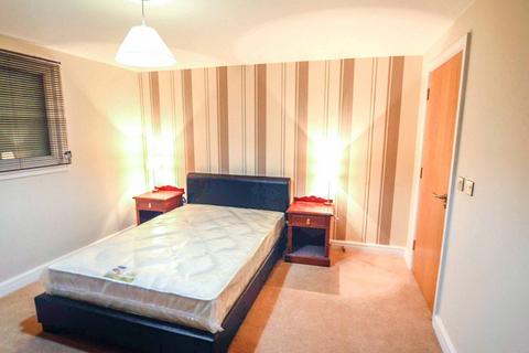 2 bedroom flat to rent, Railway Street, Altrincham, Cheshire, WA14