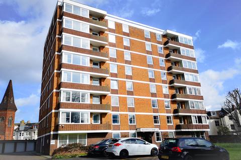 2 bedroom flat to rent, Prestonville Court, Dyke Road
