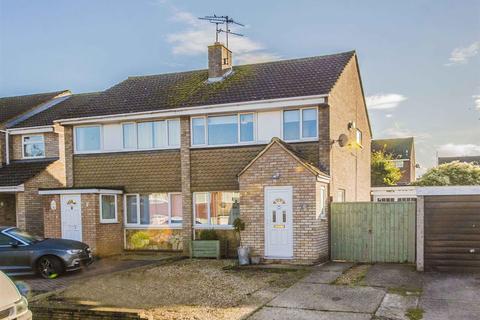 Braemar Close Kettering 3 Bed Semi Detached House 190 000