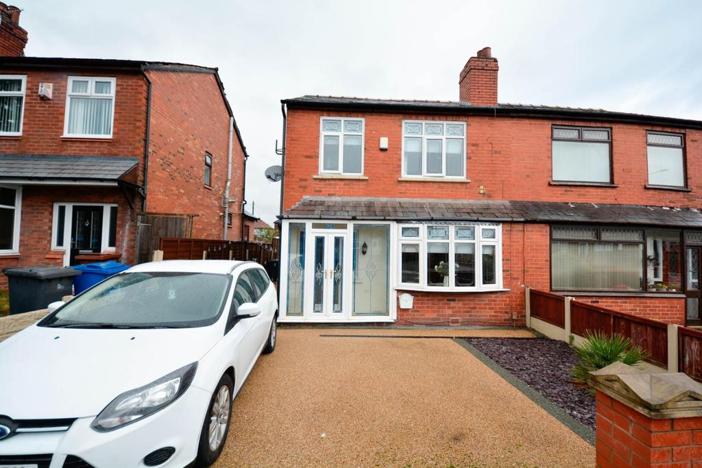 Poolstock Lane, Marus Bridge, Wigan, WN3 5RB 3 bed semidetached house