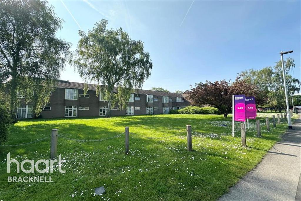 Great Hollands, Bracknell Studio to rent £850 pcm (£196 pw)