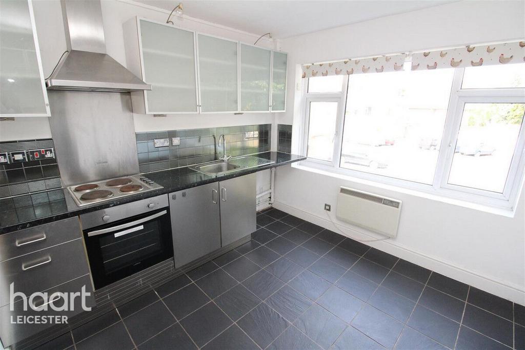 Apartment in Leicester, Stoneygate - View 3