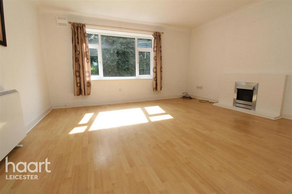 Apartment in Leicester, Stoneygate - View 4