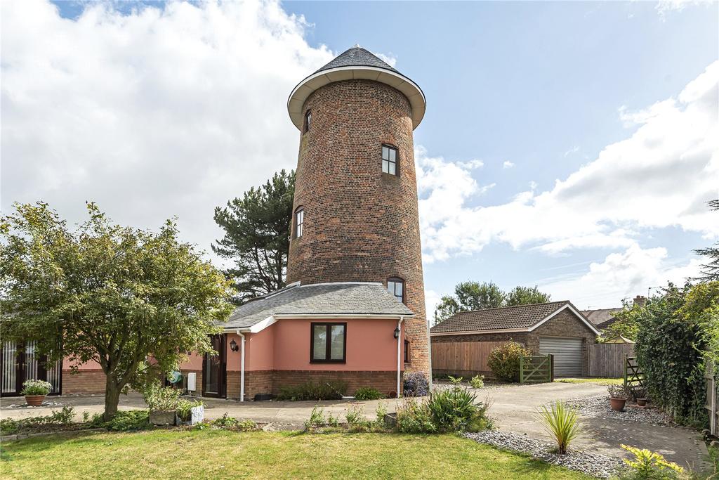 Mill Lane, Corton, Suffolk 4 bed detached house £400,000
