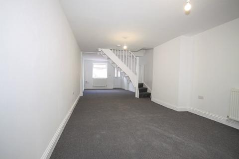 2 bedroom house to rent, James Street, Sheerness