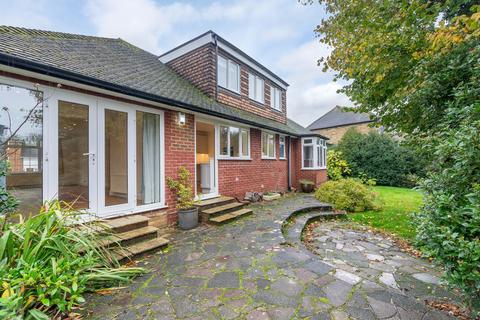 12 Bentsbrook Park, North Holmwood, Dorking, RH5 4JN