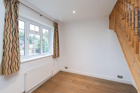 12 Bentsbrook Park, North Holmwood, Dorking, RH5 4JN