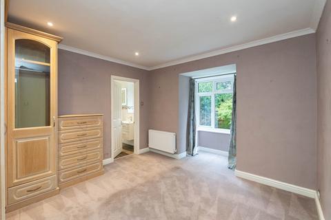 12 Bentsbrook Park, North Holmwood, Dorking, RH5 4JN