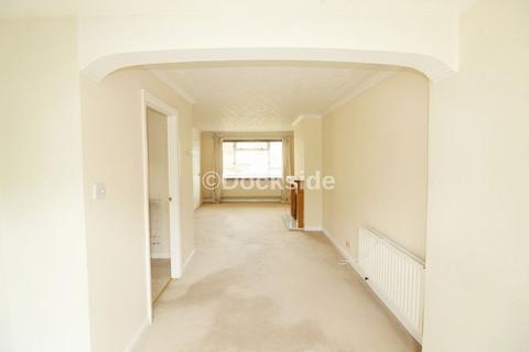 3 bedroom house to rent, Westgate Close, Canterbury