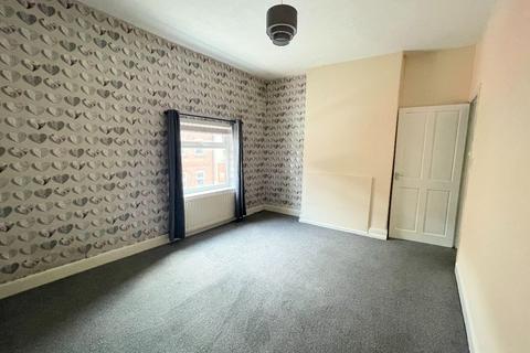 2 bedroom terraced house to rent, Stephenson Street, Darlington