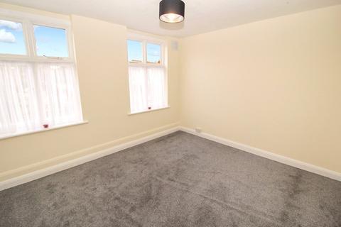 2 bedroom apartment for sale - Eastwood Road North, Leigh-on-Sea, Essex, SS9