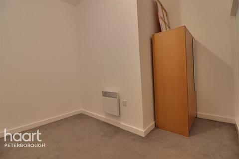 2 bedroom apartment to rent, Vicarage Farm Road, Peterborough