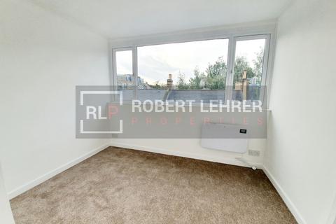 1 bedroom flat to rent, Rosemont Road, Hampstead, NW3