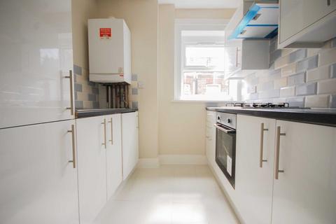 2 bedroom flat to rent, Colworth Road, Upper Leytonstone