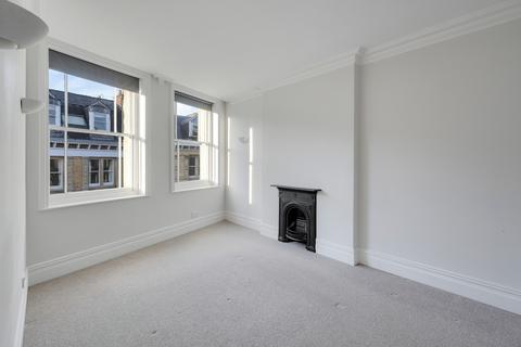 3 bedroom flat to rent, Saville Place, Clifton, BS8
