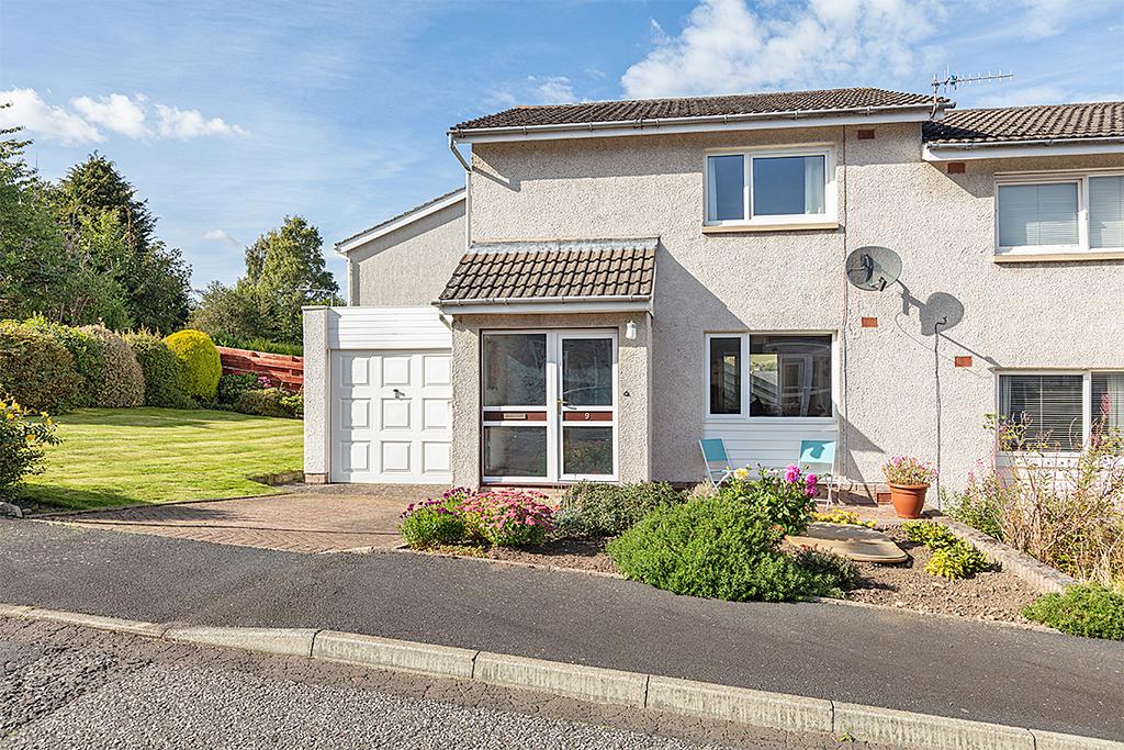 9 Craigpark Gardens, Galashiels TD1 3HZ 2 bed semidetached house £