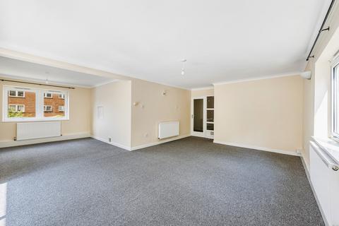 3 bedroom apartment to rent, Minster Court, Hillcrest Road, Ealing W5