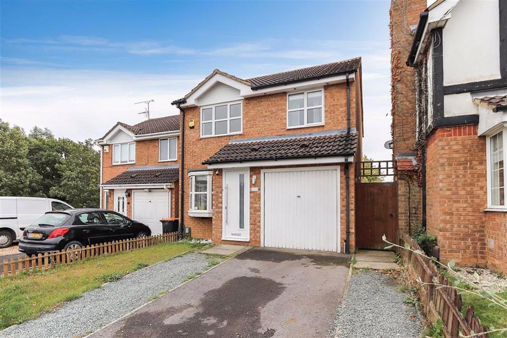 Marley Fields, Leighton Buzzard 3 bed detached house £339,995