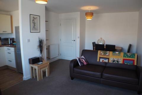 2 bedroom flat to rent, New Cut Road, Llais Tawe, Swansea, SA1
