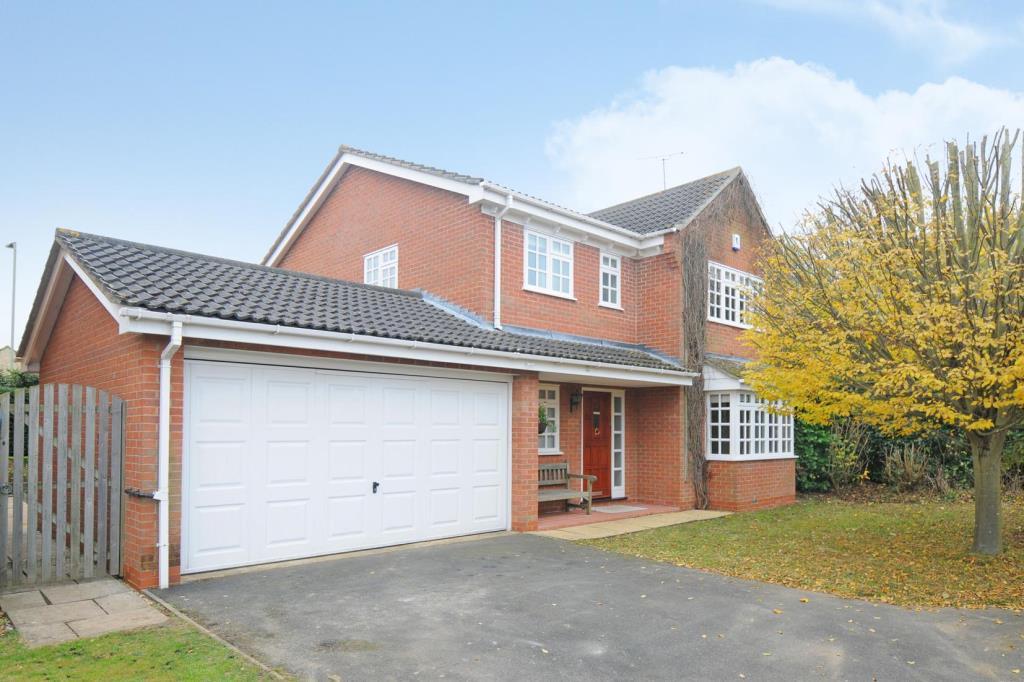 Langford Village, Bicester, OX26 4 bed detached house £1,750 pcm (£