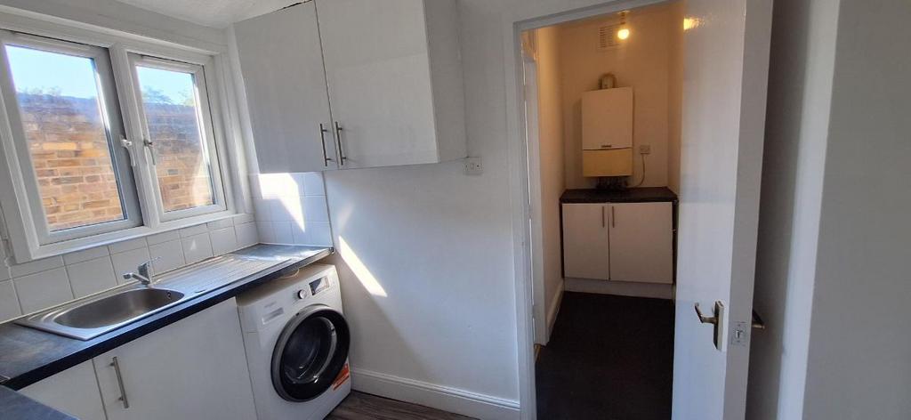 Apartment in London - View 2