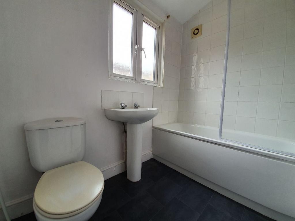 Apartment in London - View 3